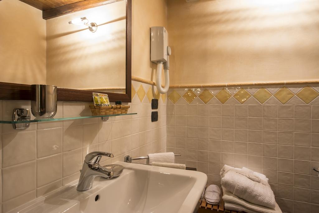 Hostal Il Nido Di Gabbiano Scarperia Exterior foto