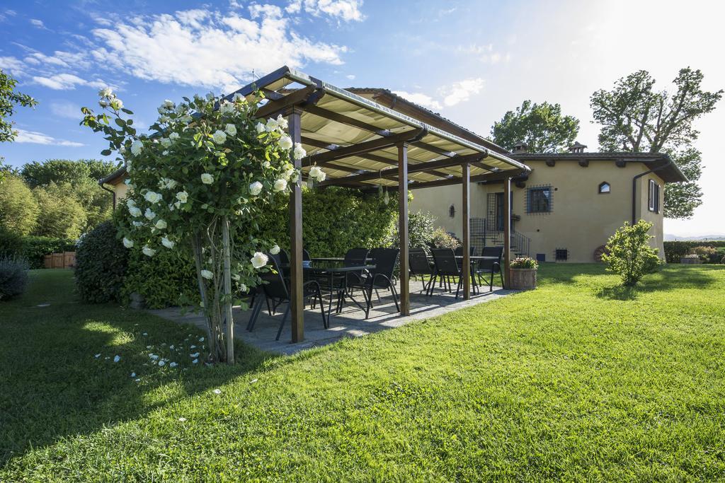 Hostal Il Nido Di Gabbiano Scarperia Exterior foto